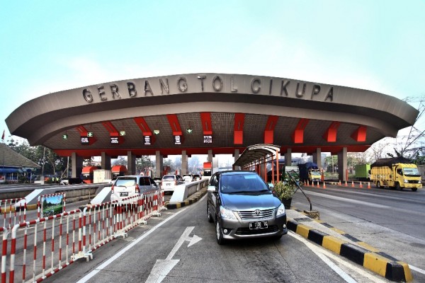 Akses mudah ke tol, bandara, dan stasiun
